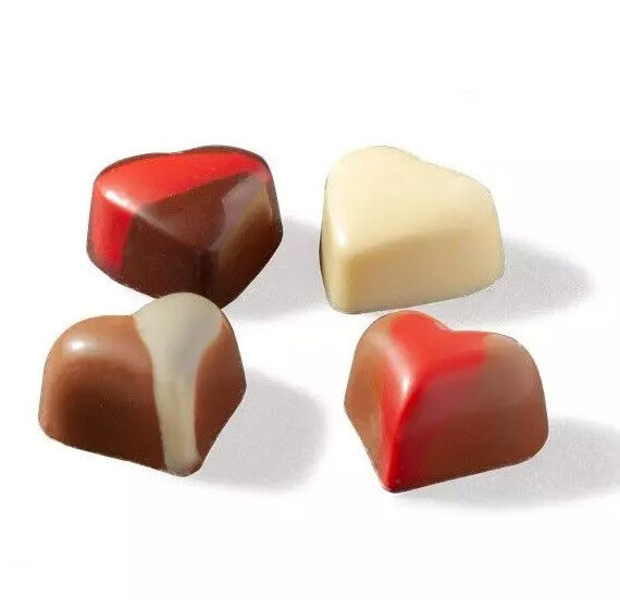 Geschenkdoosje met 16 chocolade hartjes
